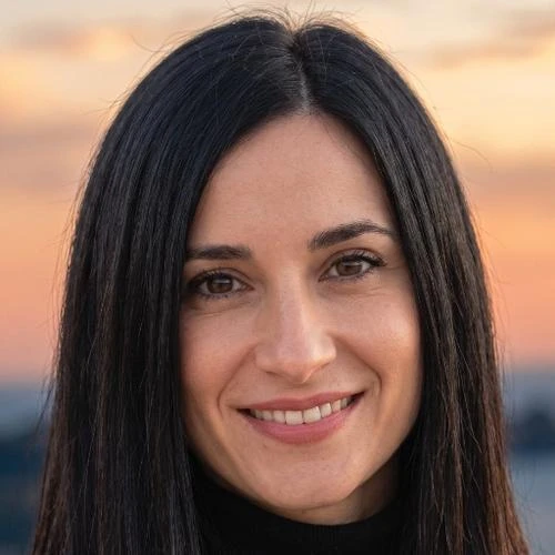 Carmen Parra