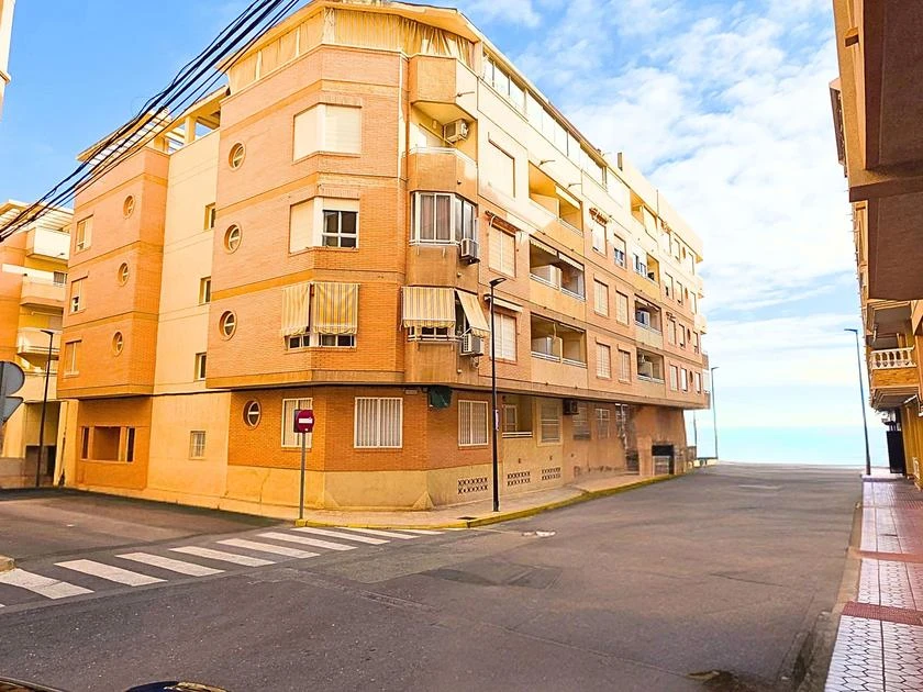 ¡¡¡ NOVEDAD A APARTAMENTO A 25 METROS DEL PASEO MARITIMO !!!