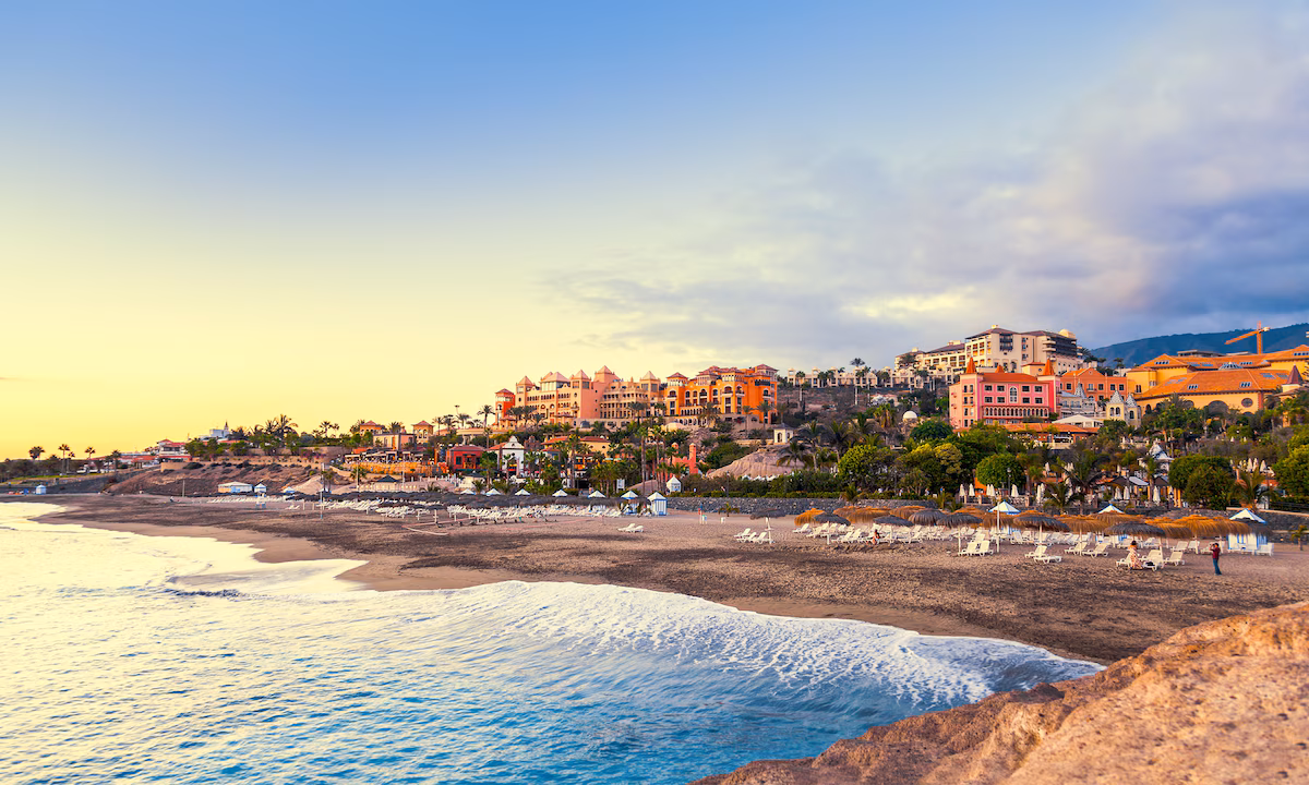 Tourism Law Dispute in Tenerife: Property Owners Still Face Fines