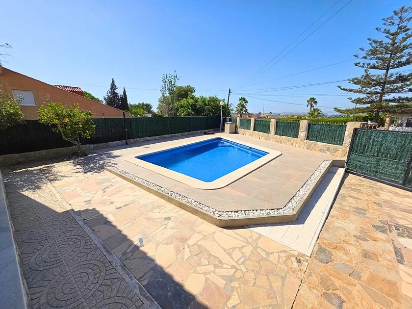 For long term wonderful Villa In La Marina