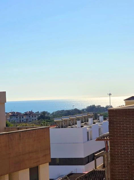 VENDEMOS DUPLEX EN GUARDAMAR POR 265.000 €