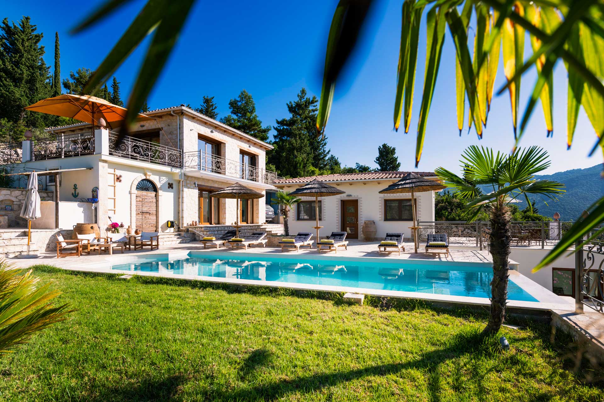 Holiday Rentals or Permament Living - ROI Showdown