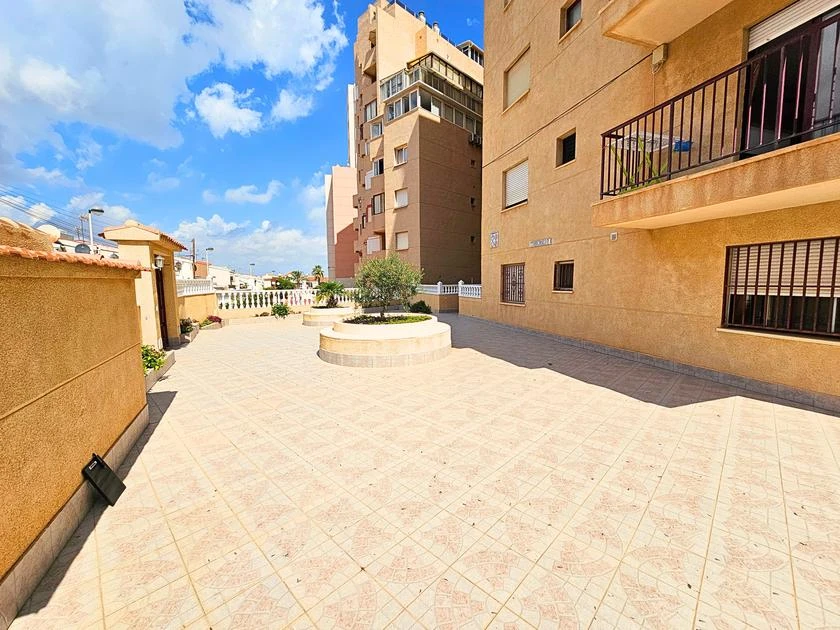 SE VENDE APARTAMENTO MUY CERCA DEL MAR EN CABO CERVERA