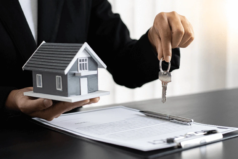 Gastos e impuestos al comprar vivienda en Cataluña 2026