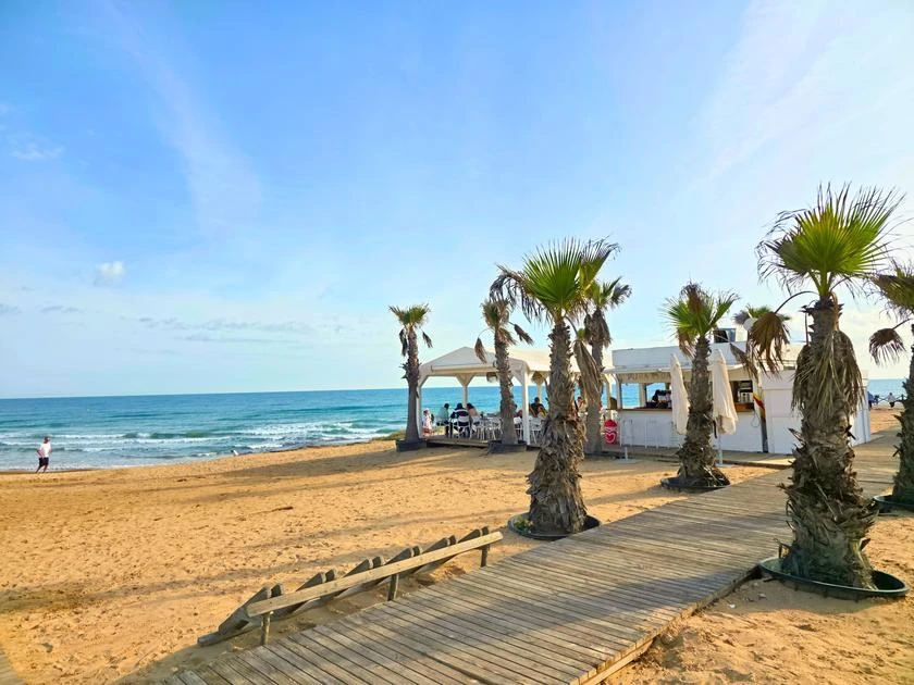 For sale. Nice appartment very close to the beach of La Mata