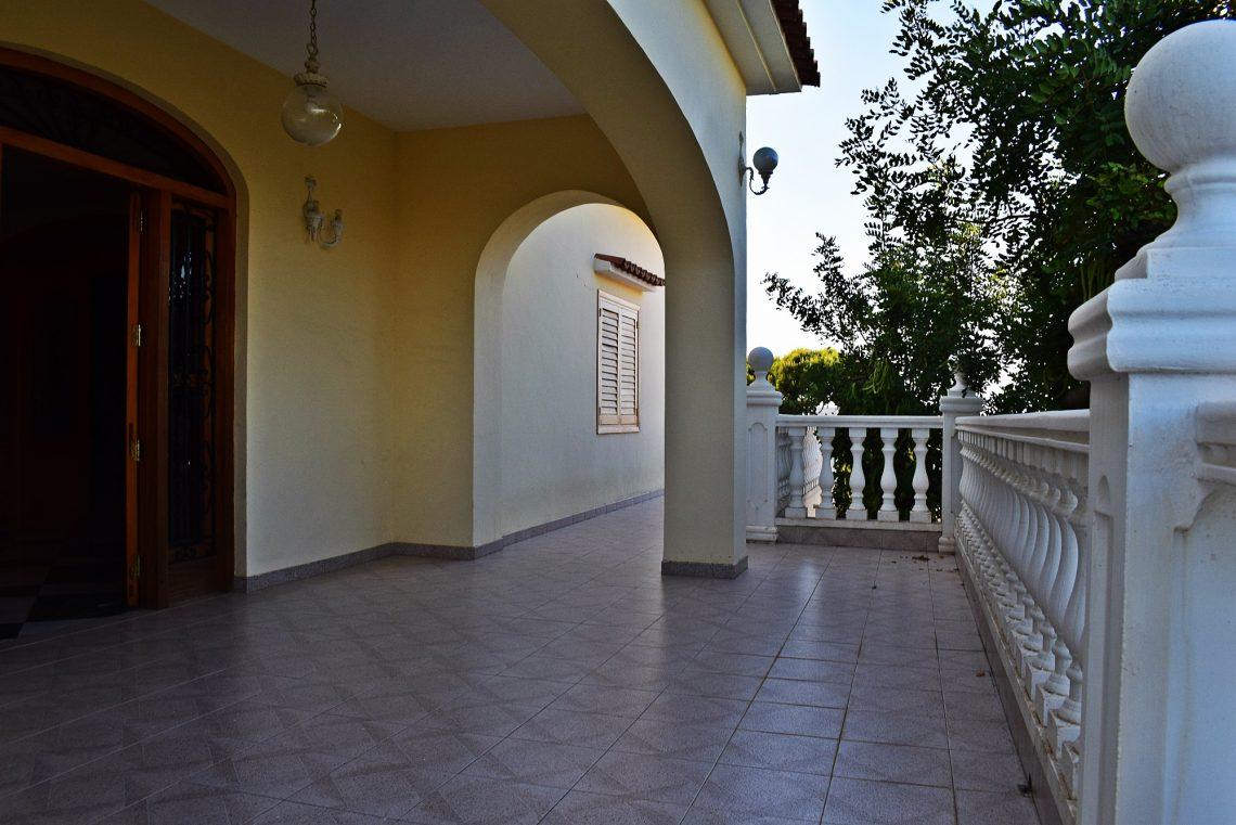 Villa for sale
