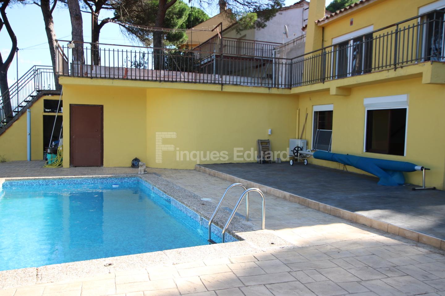 FINQUES EDUARD | Casa / Chalet en venta en Argentona - Urb. Can Raimi