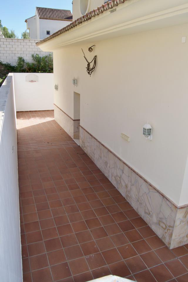 Ref: LUQ-R3546643. Casa / Chalet en Benalmádena