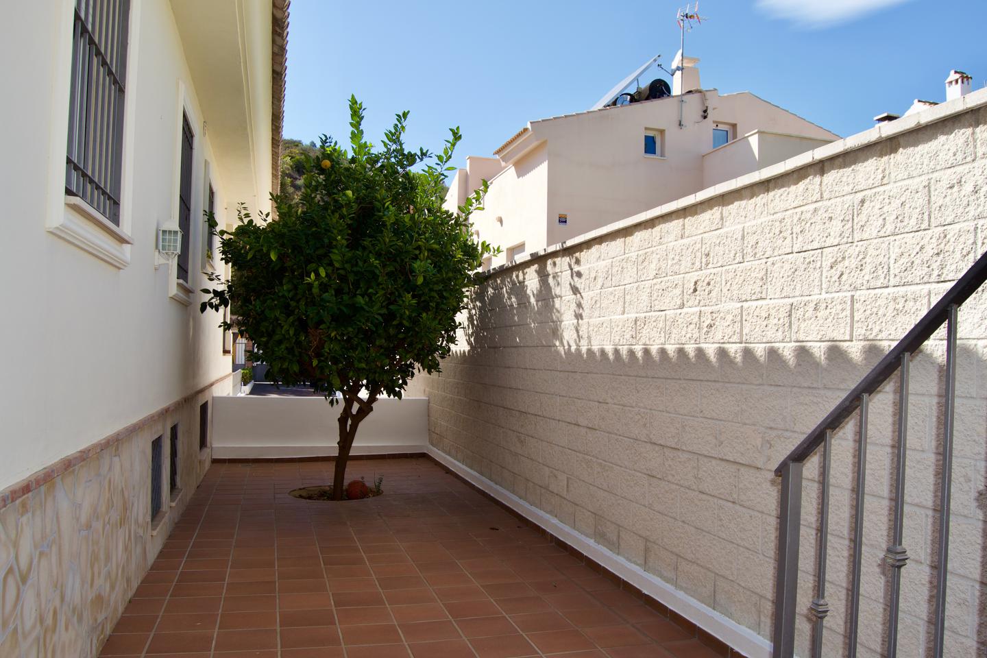 Ref: LUQ-R3546643. Casa / Chalet en Benalmádena