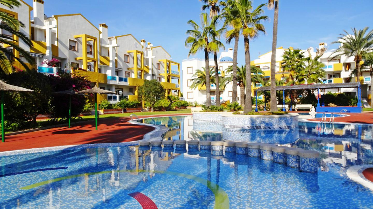 Piso en Carrer de Joan de Joanes, Oliva, Valencia de 110 m2