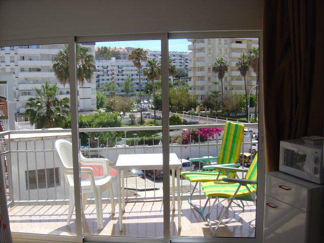 Ref: MKA41. Piso en Benalmádena