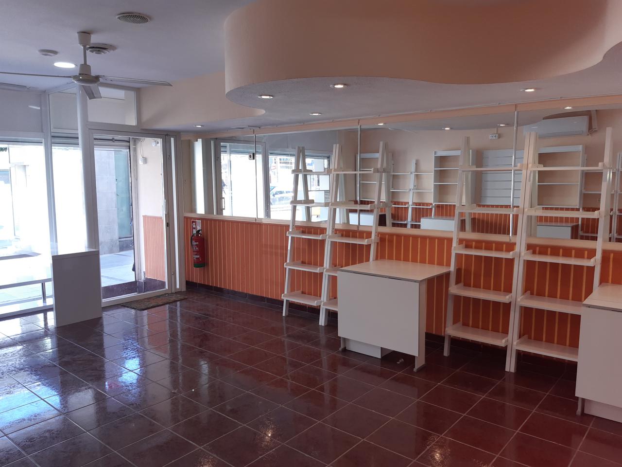 Ref: LO2. Local en Torremolinos