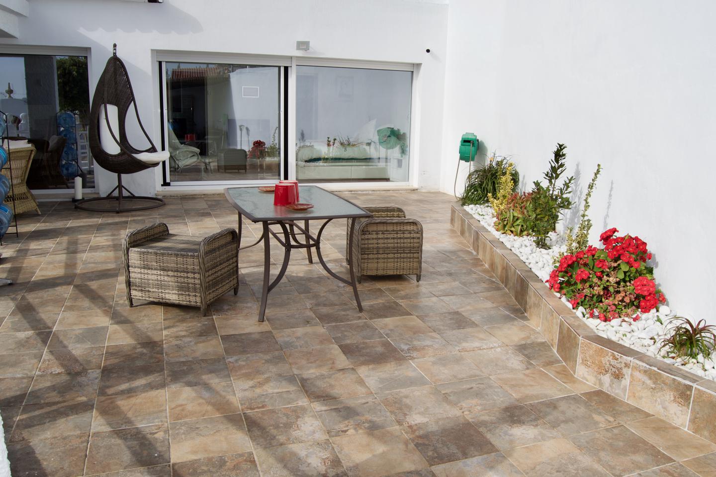 Ref: LUQ-R3609701. Casa / Chalet en Benalmádena