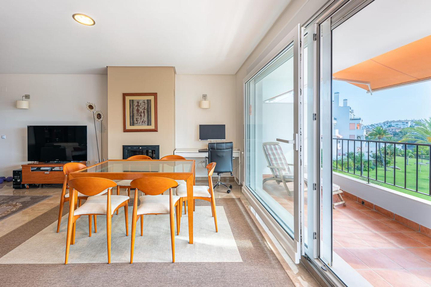 Ref: MKA50. Piso en Benalmádena