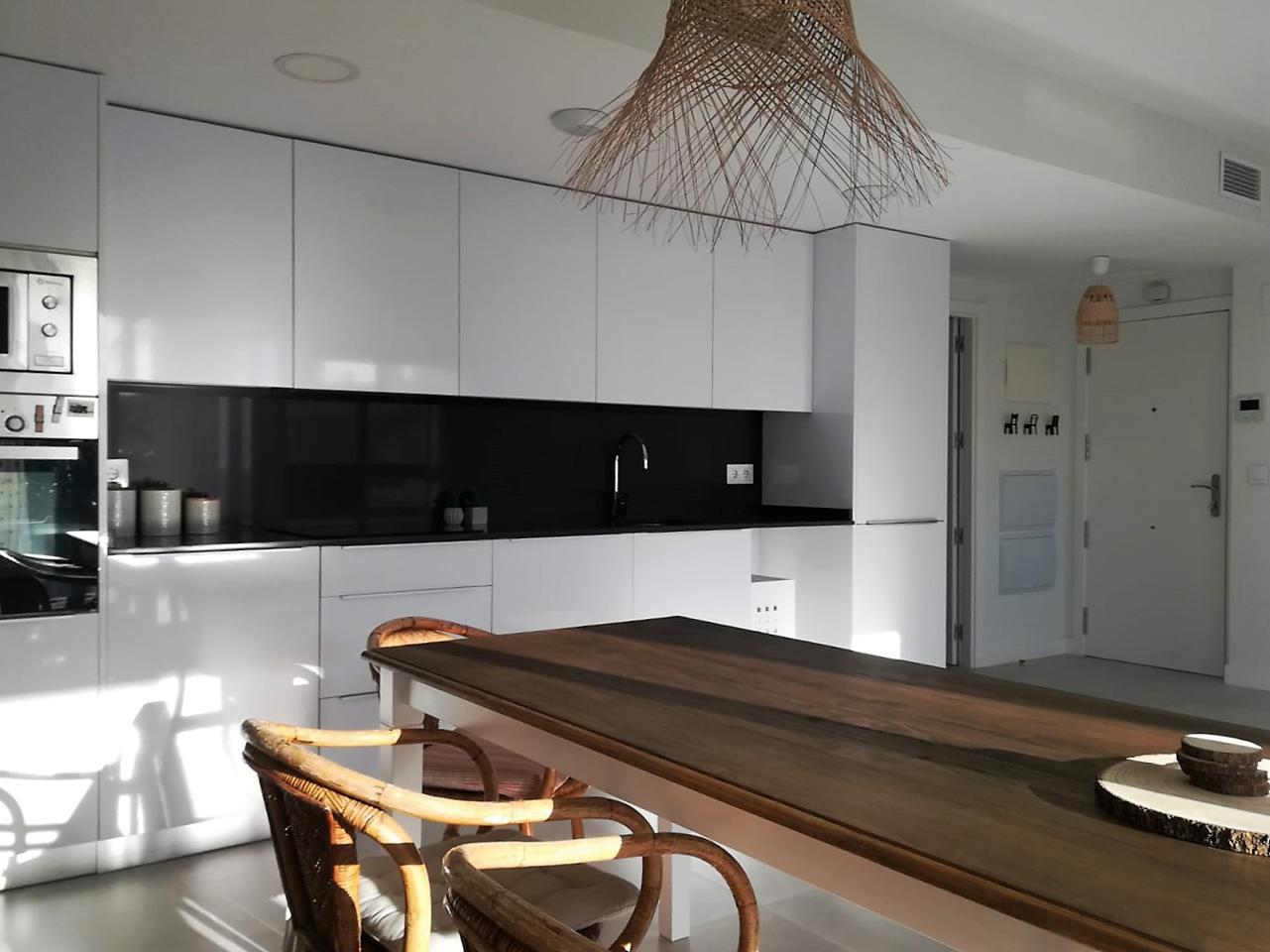 Ref: MKA57. Piso en Benalmádena
