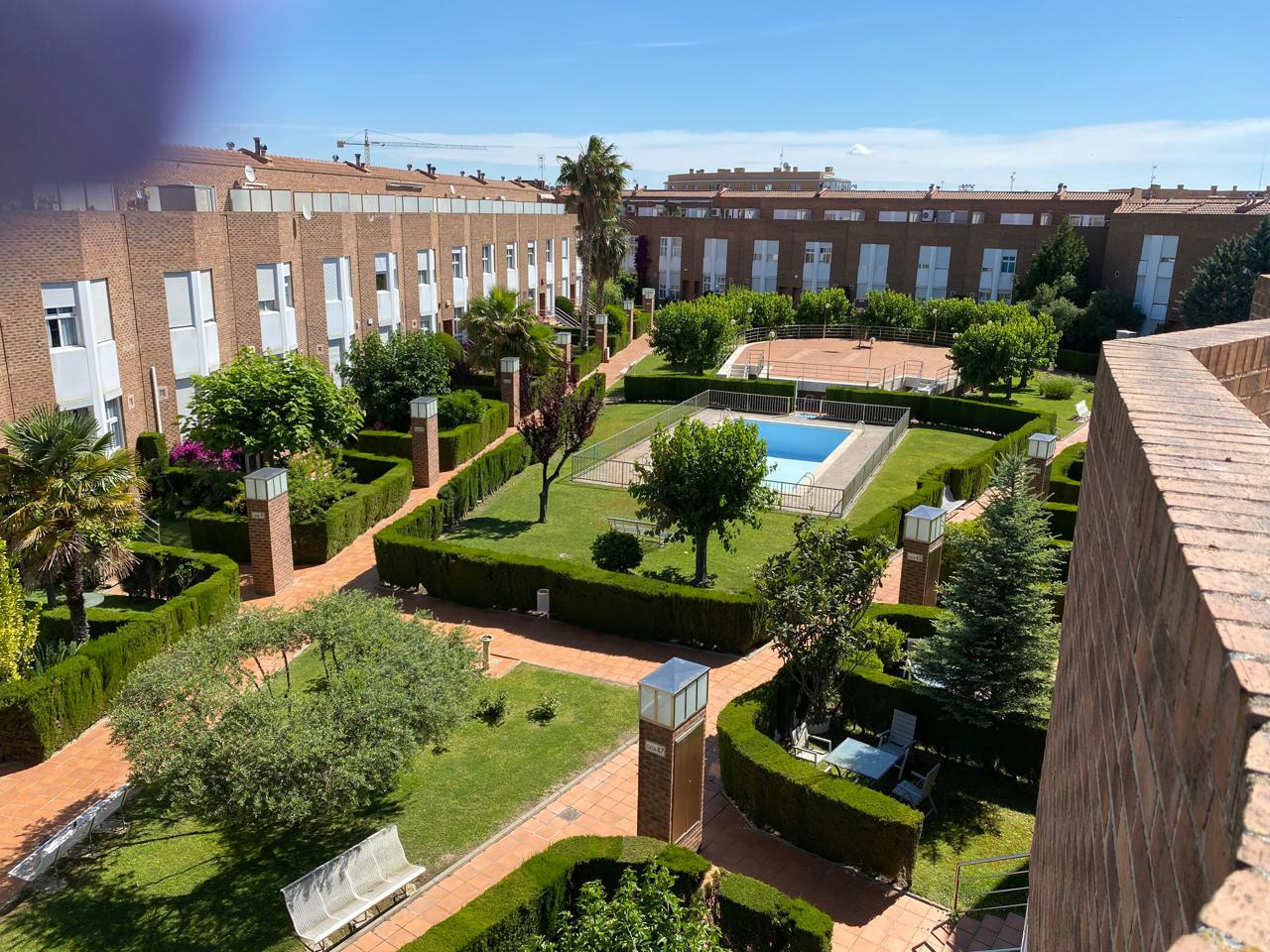 Venta de casa en Miralbueno (Zaragoza)