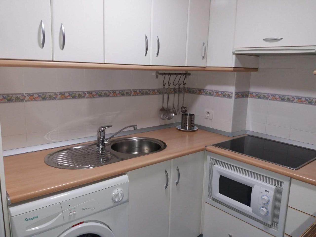 Ref: MKAMAR15. Piso en Benalmádena