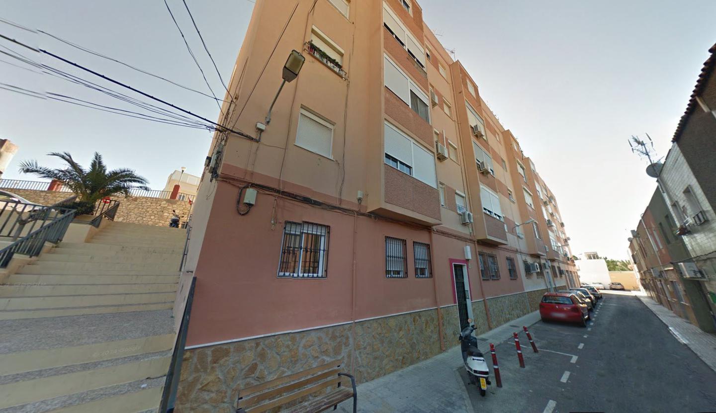 foto de PISO EN BARRIO DE ARACELI, ALMERÍA.