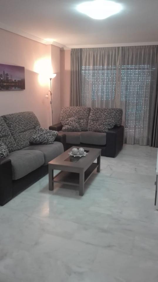 Ref: MKAMAR31. Piso en Fuengirola