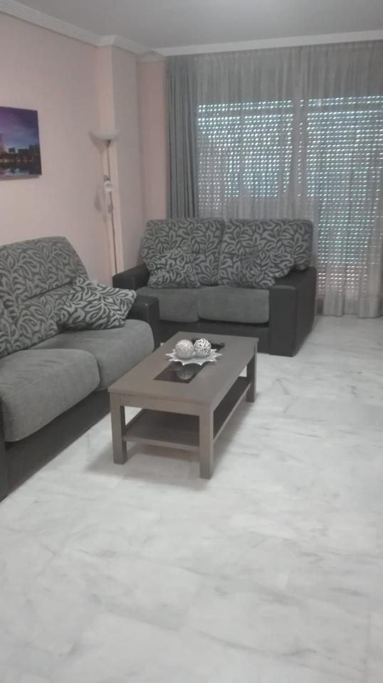Ref: MKAMAR31. Piso en Fuengirola