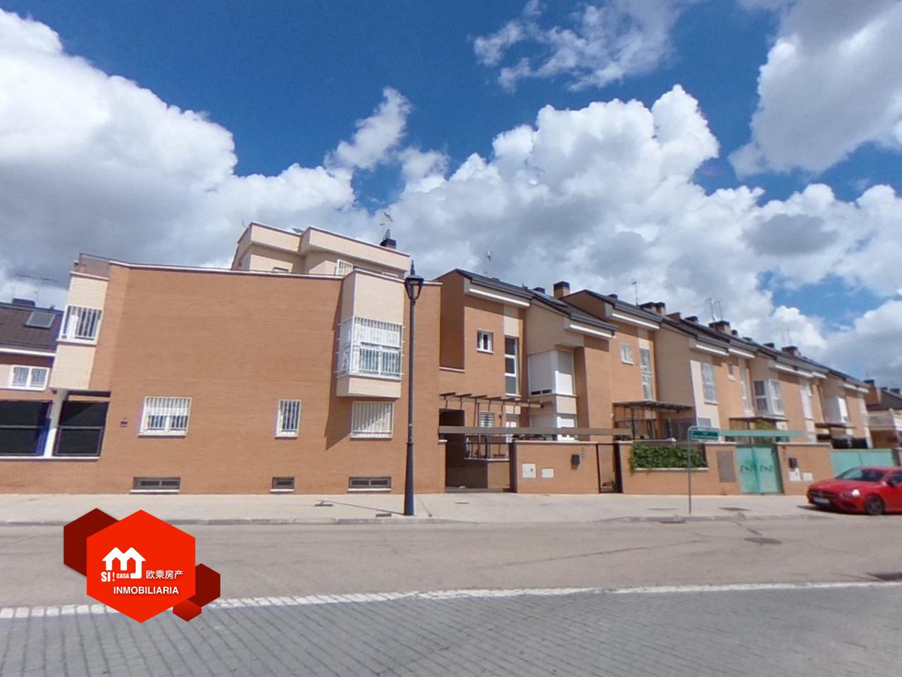 Casa / Chalet en venta en Parla de 266 m2 - 617-CH | SI!CASA INMOBILIARIA