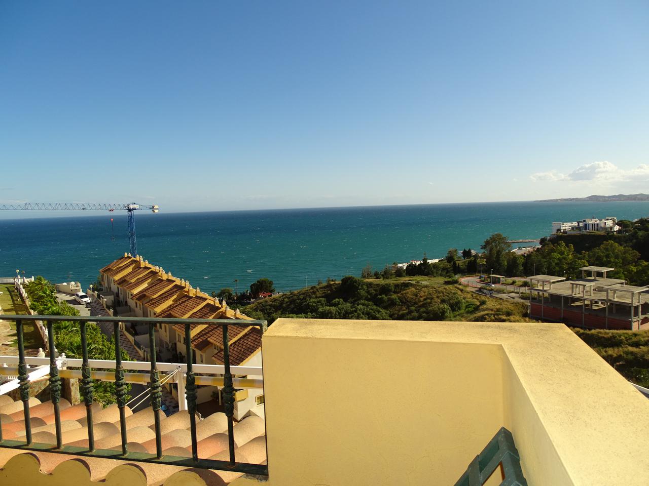 Ref: MKAMAR90. Dúplex en torrequebrada