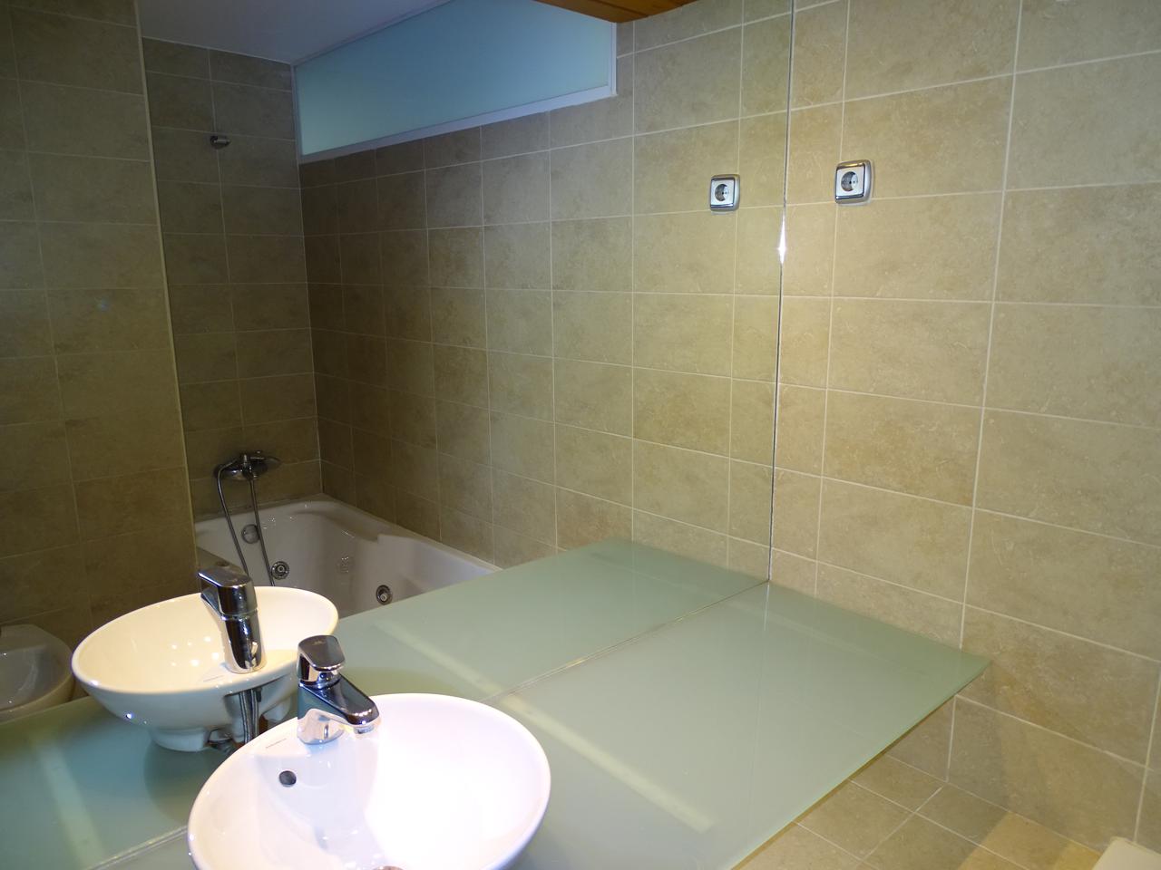 Ref: MKAMAR95. Piso en Higueron