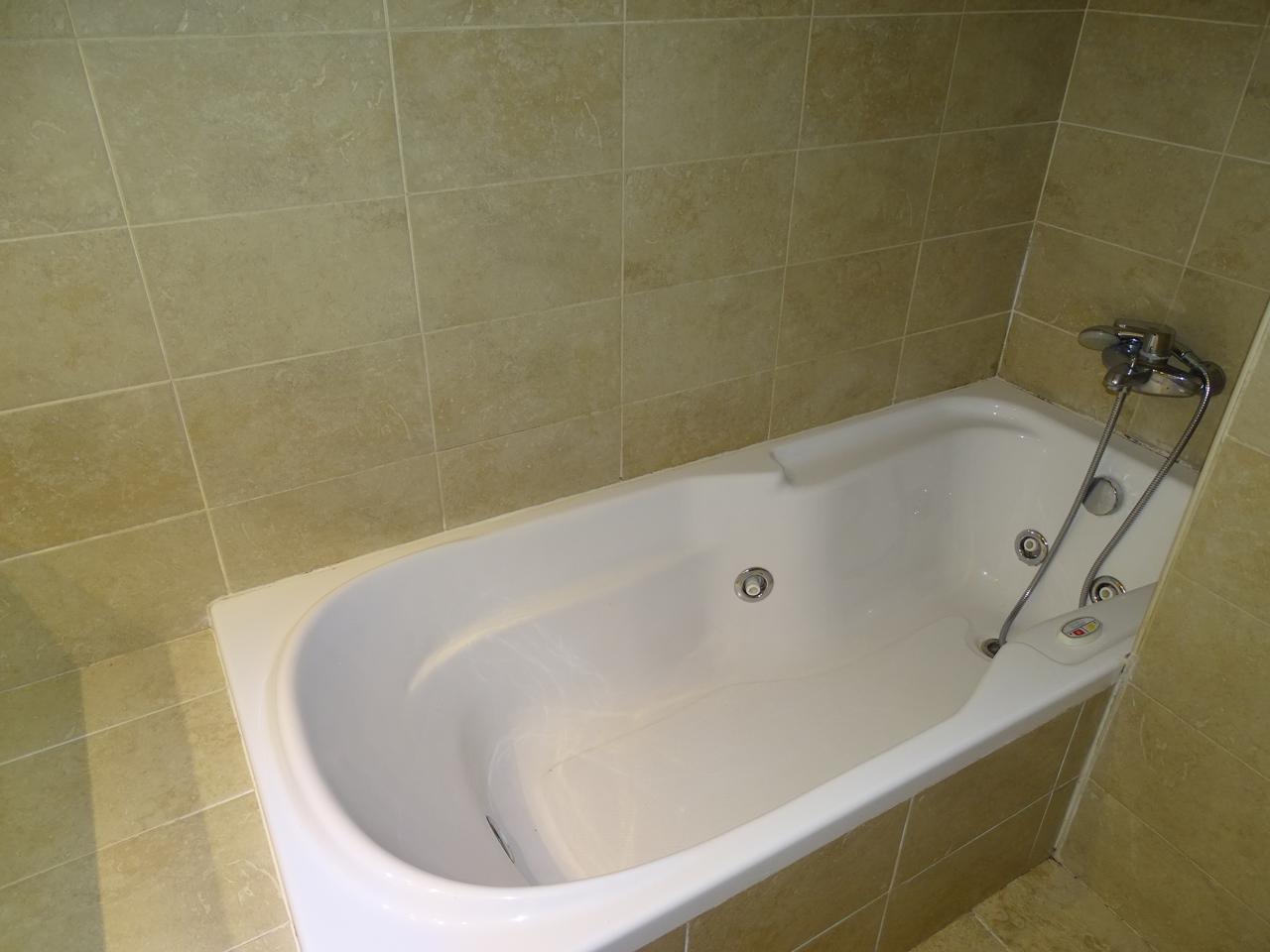 Ref: MKAMAR95. Piso en Higueron