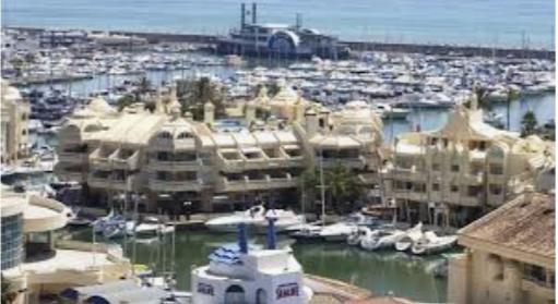 Ref: MKAMAR109. Piso en Benalmádena