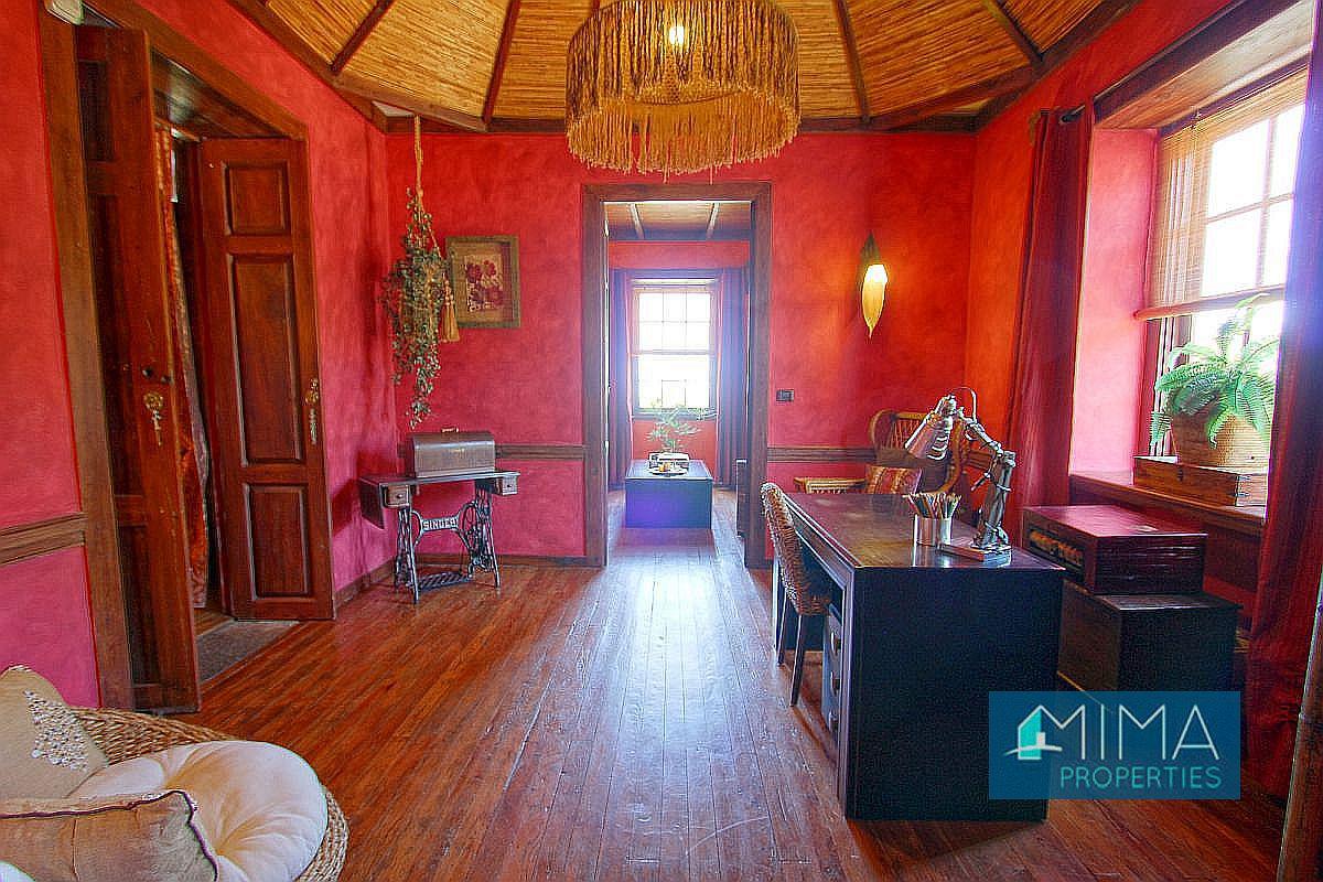Casa / chalet en EL PILAR s/n, El Paso, Santa Cruz de Tenerife de 387 m2