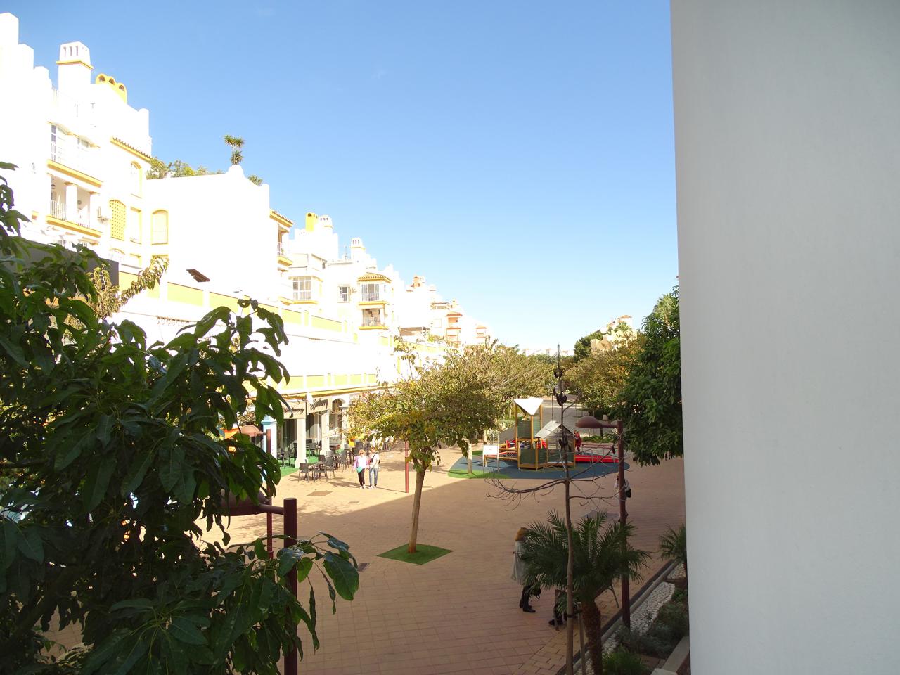 Ref: MKAMAR173. Estudio  en Benalmádena