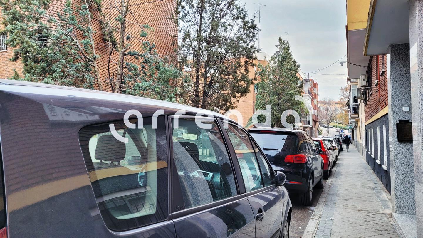 pisos en madrid · calle-de-silvio-abad-28026 1100€