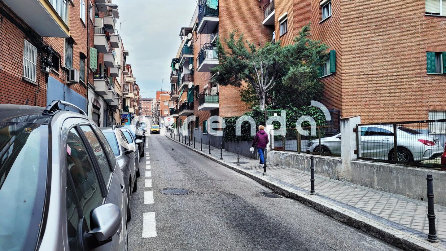 pisos en madrid · calle-de-silvio-abad-28026 1100€