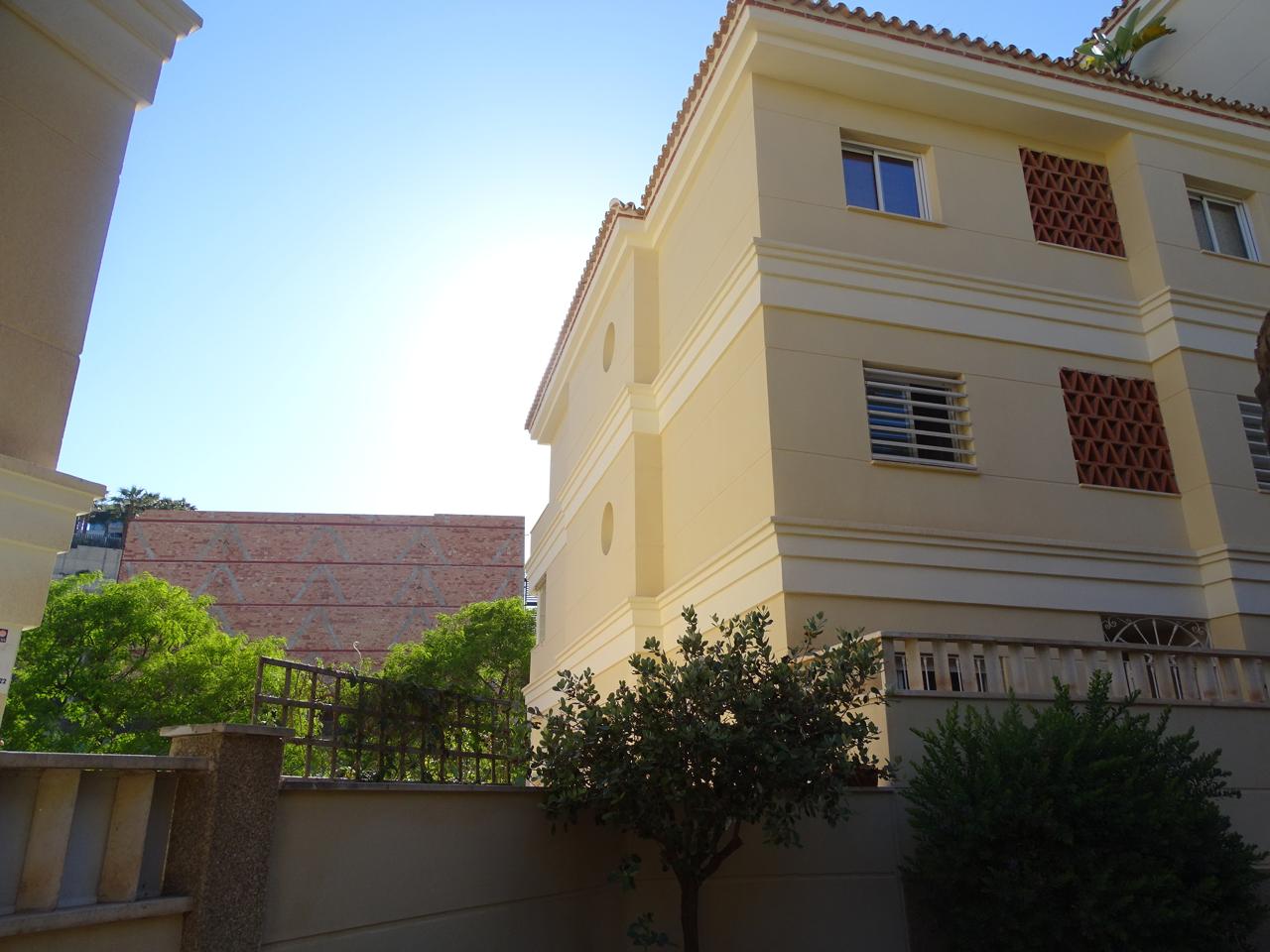 Ref: carmen 15. Piso en Torrequebrada