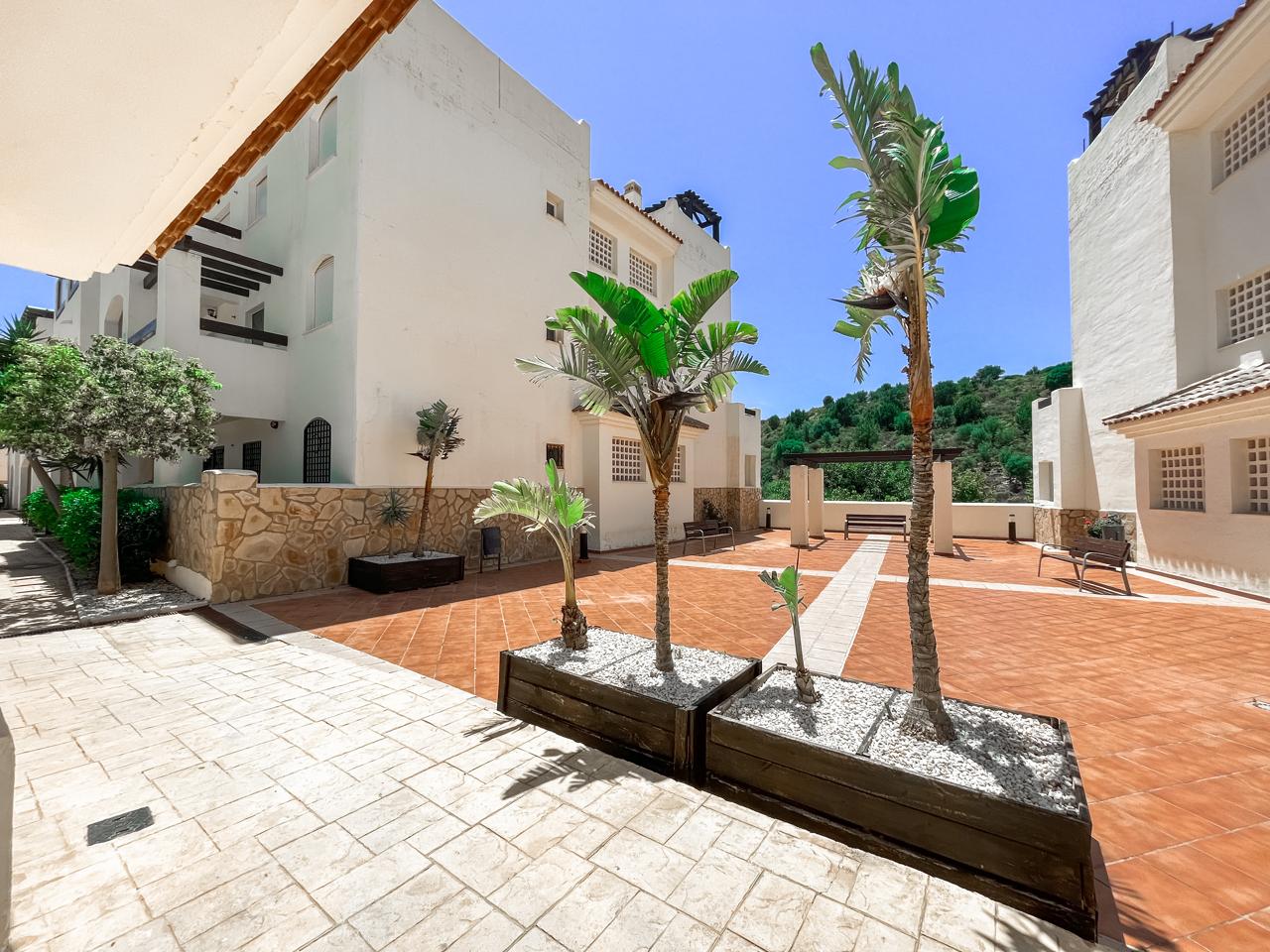 Ref: Carmen milu. Piso en Arroyo de la miel