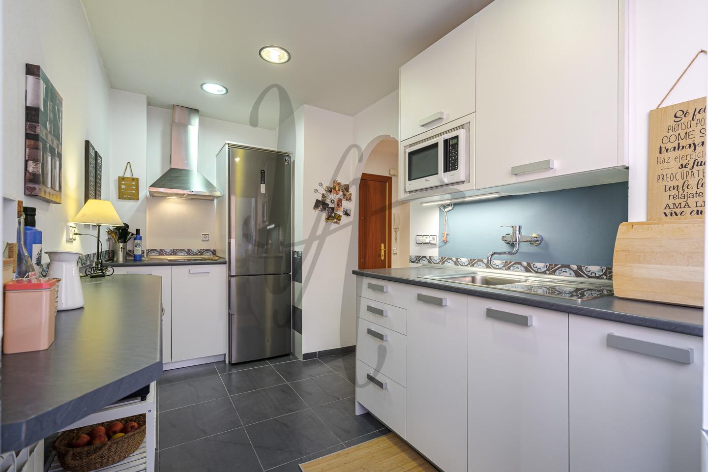 pisos en san-sebastian-de-los-reyes · avenida-navarrondan-28702 €