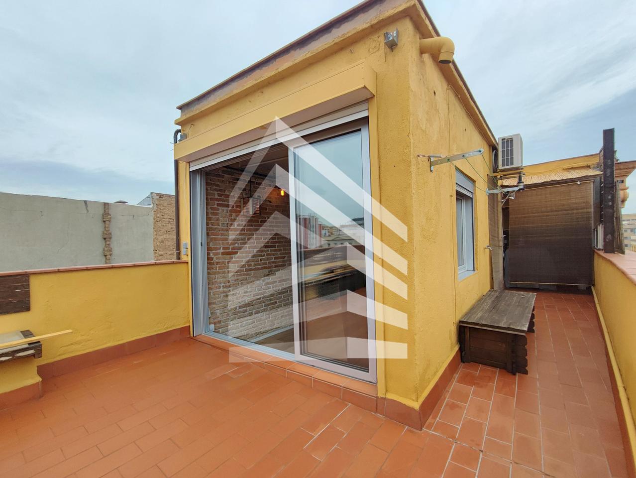 estudio en barcelona · carrer-daoiz-i-velarde-08028 €