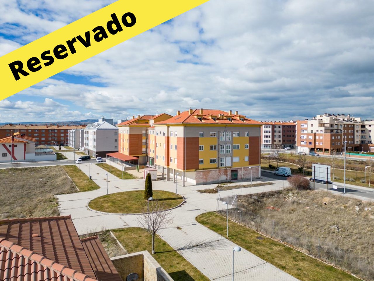 Para entrar a vivir en zona Sonsoles con garaje y trastero