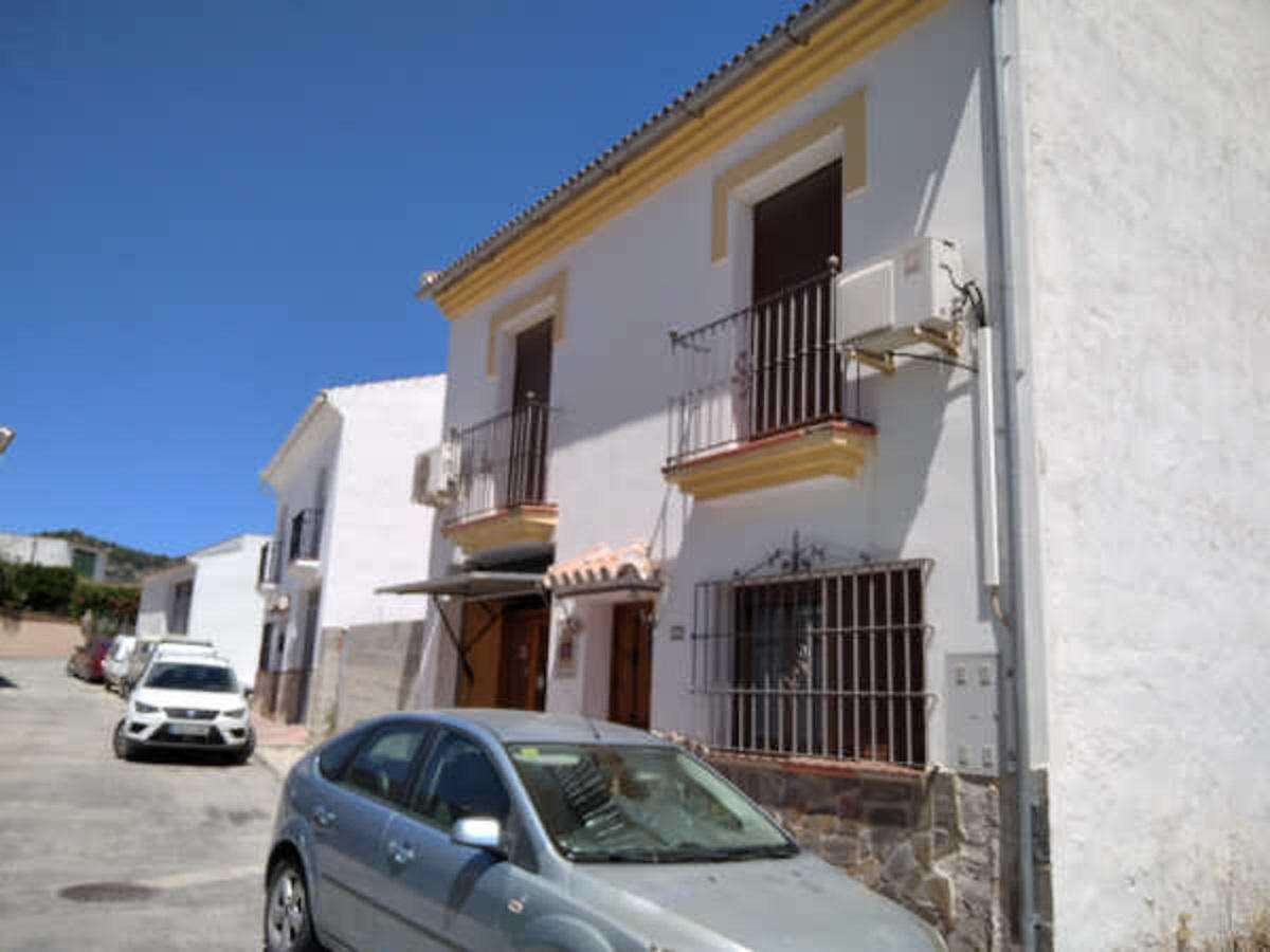 foto de CASA INDEPENDIENTE EN YUNQUERA, MÁLAGA