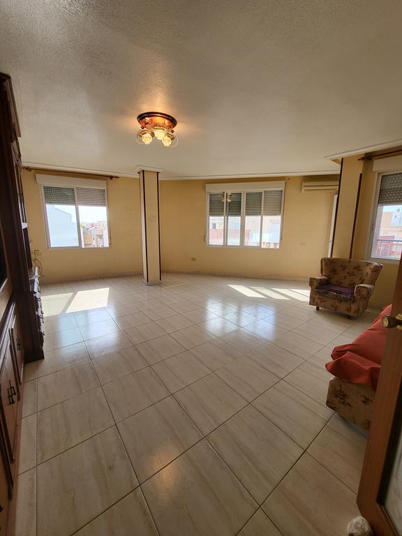 Piso en Avenida Diego Ramírez Pastor, Torrevieja, Alicante de 122 m2