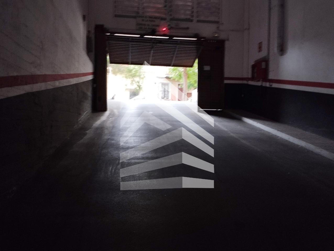 parking en barcelona · les-corts 100€