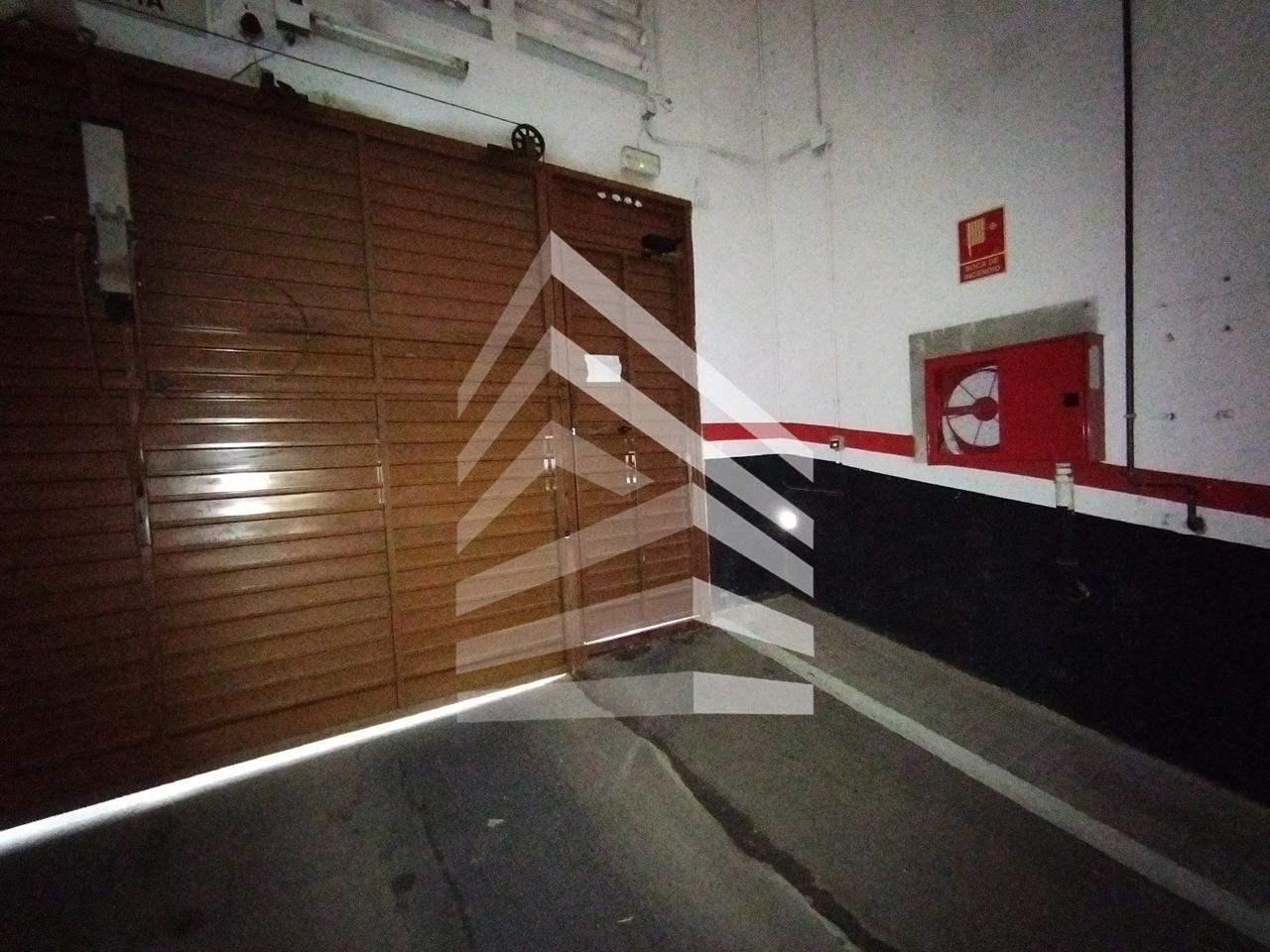 parking en barcelona · les-corts 100€