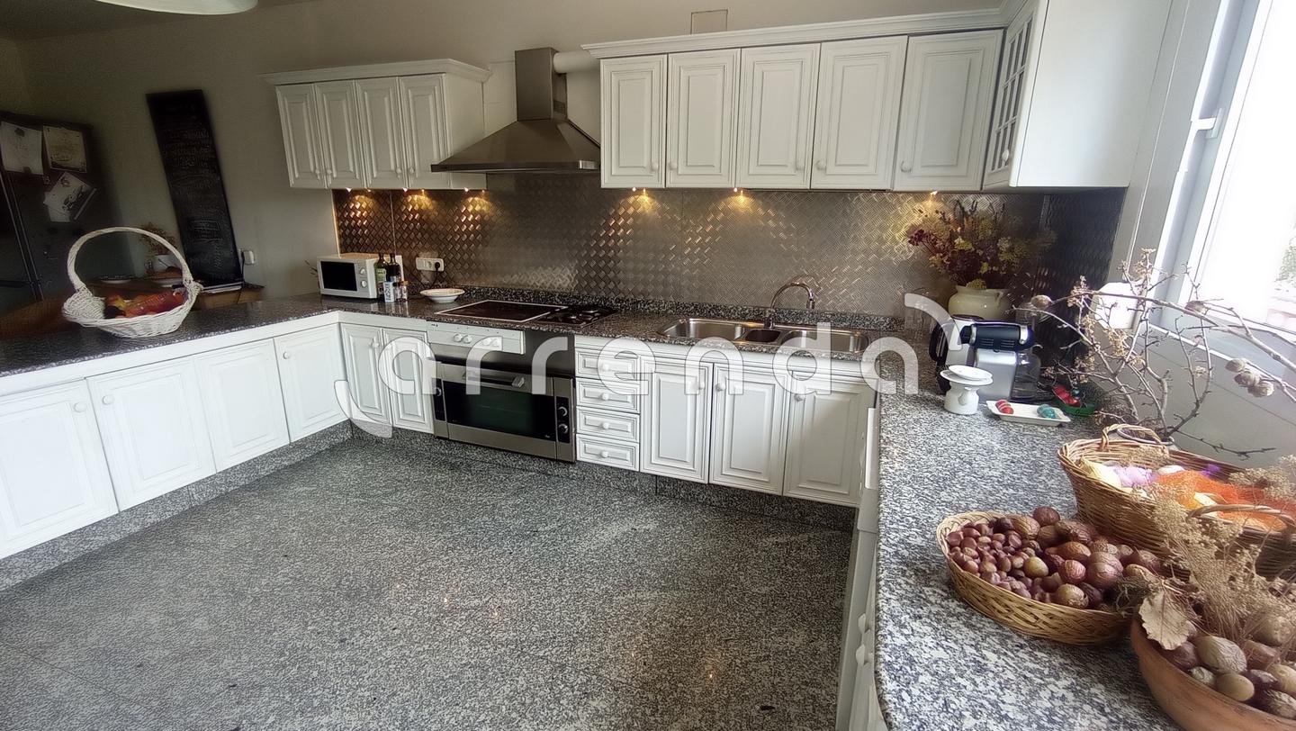 villas en villalbilla · calle-almeria-28810 1050000€