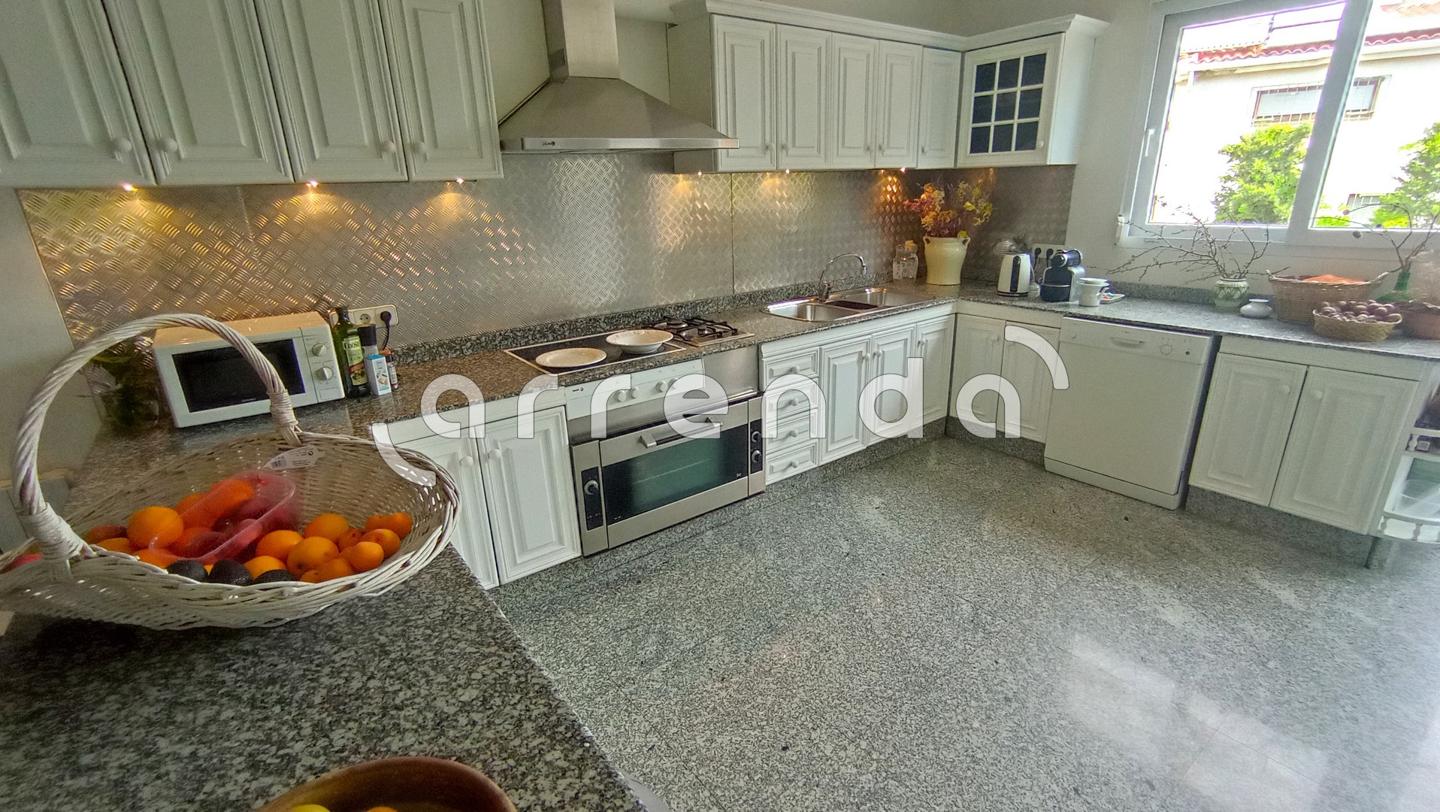 villas en villalbilla · calle-almeria-28810 1050000€