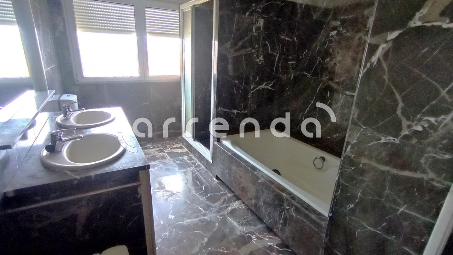 villas en villalbilla · calle-almeria-28810 1050000€