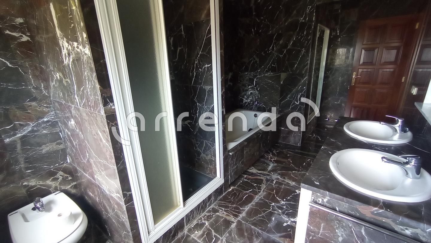 villas en villalbilla · calle-almeria-28810 1050000€