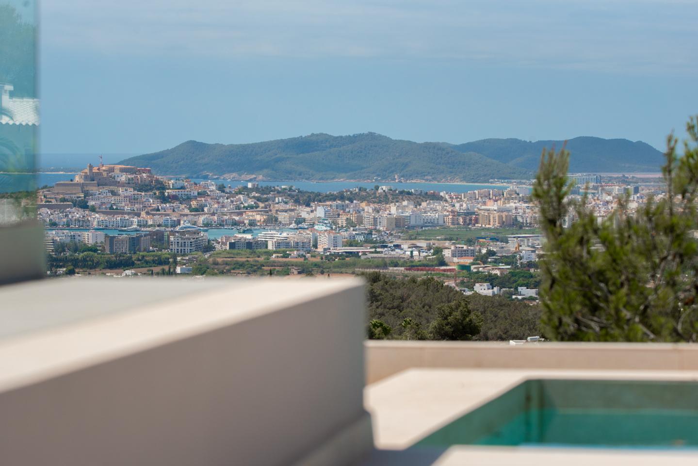 House with TOURIST LICENSE TO RENT in Ibiza
