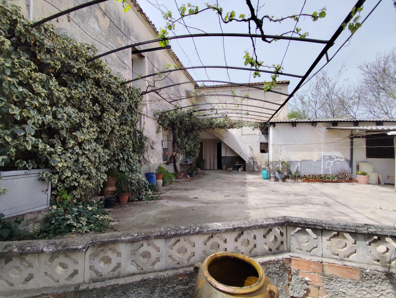 Country house in Alcoy, Alicante of 464 m2