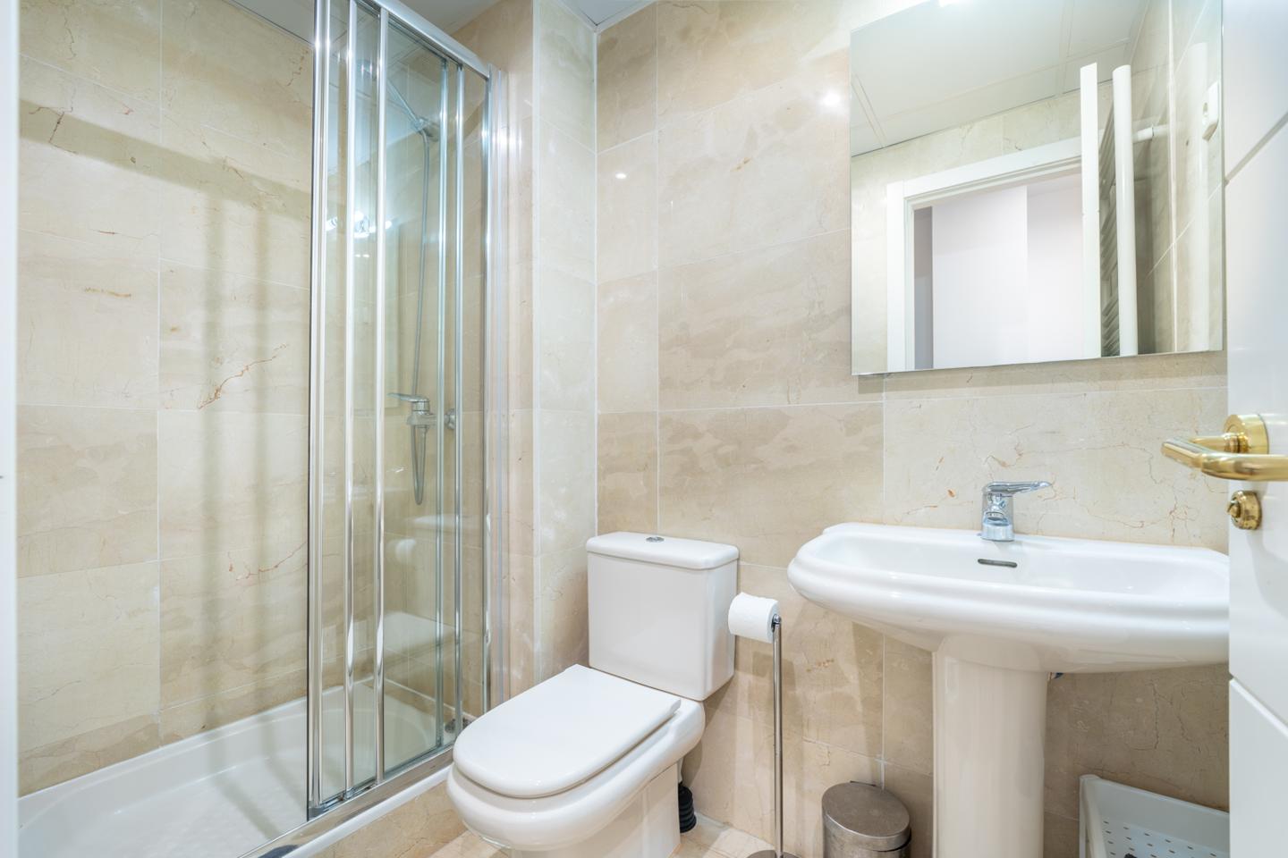 pisos en madrid · calle-de-la-magdalena-28012 2200€