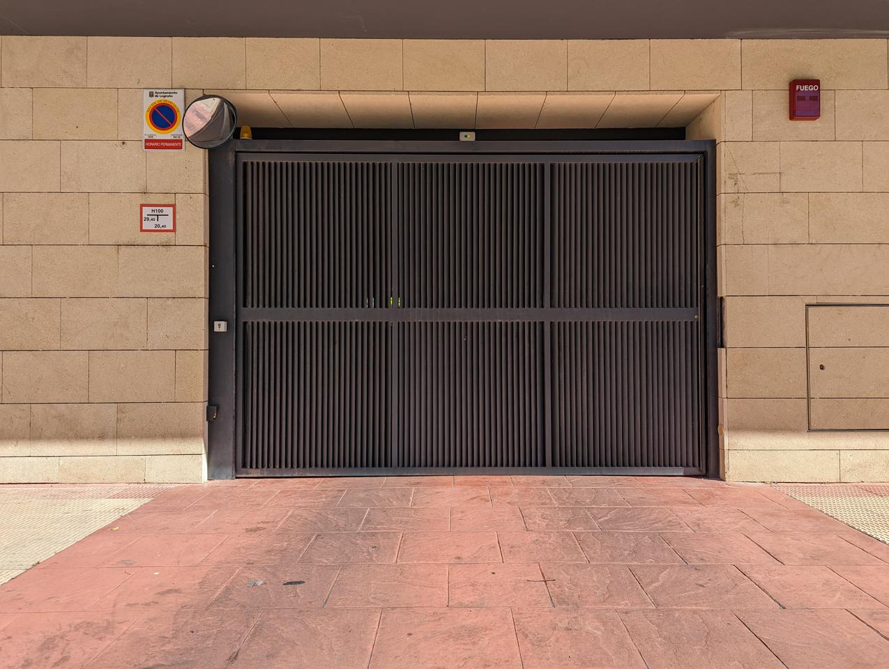 Plaza de parking en alquiler en Logroño zona Calle Miguel Delibes, 26006